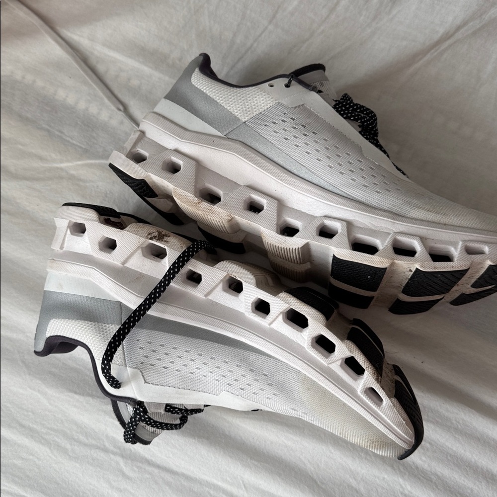 On Running White and Black Athletic Shoes - Picture 9 of 12